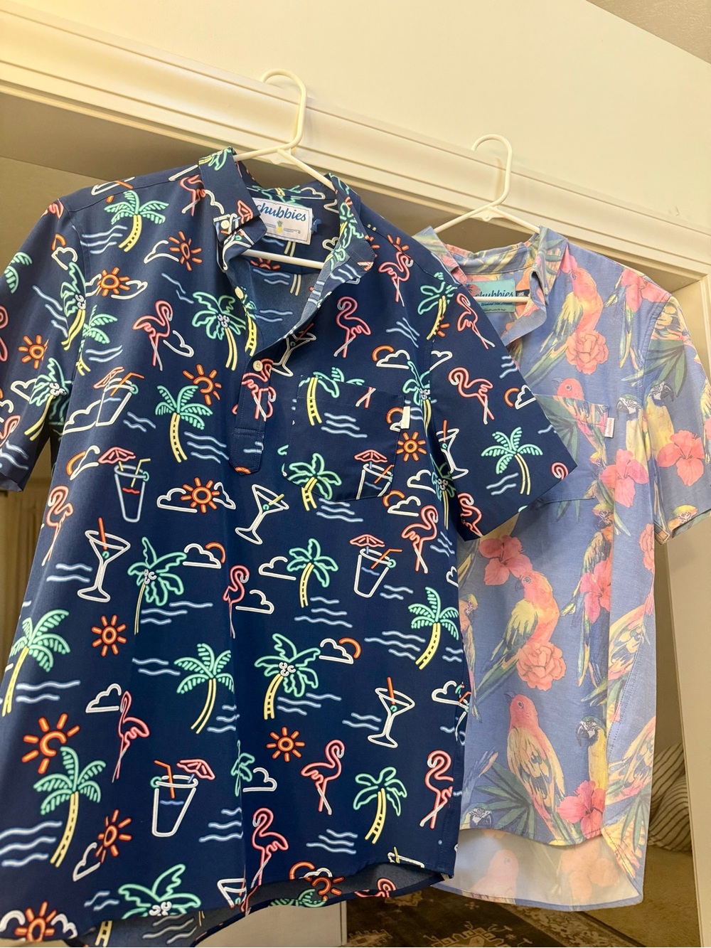 chubbies Navy Short-Sleeve Neon Tropical Button-Down Shirt